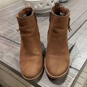 Blondo waterproof brown bootie. Size 7 1/2